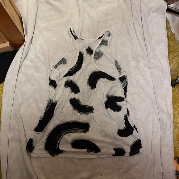 American Eagle Tank Top - Picture 3 of 3